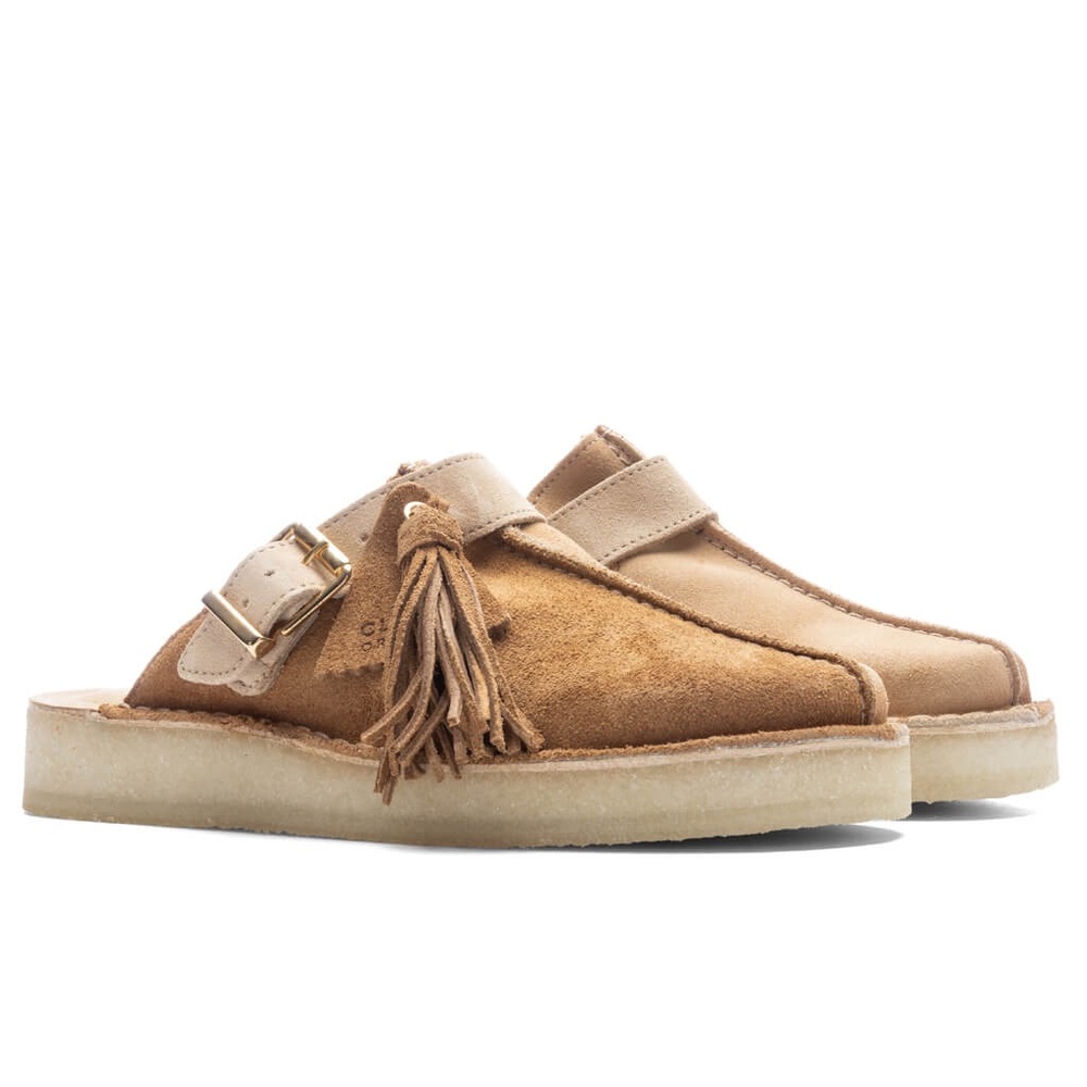 Clarks Trek dual Tan Suede Tassel Clog Mule